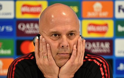 "Arne Slot ve Andrew Robertson'dan UEFA Maçı Öncesi Galatasaray Stratejisi"