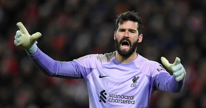 "Galatasaray'ın Yeni Kaleci Hedefi: Premier Lig'den Alisson Becker ve Ederson"