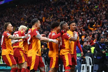 "Şampiyonlar Ligi'nde Ciddi Karar: Liverpool, Teknik Direktör Slot'un Geleceği Belirsiz"